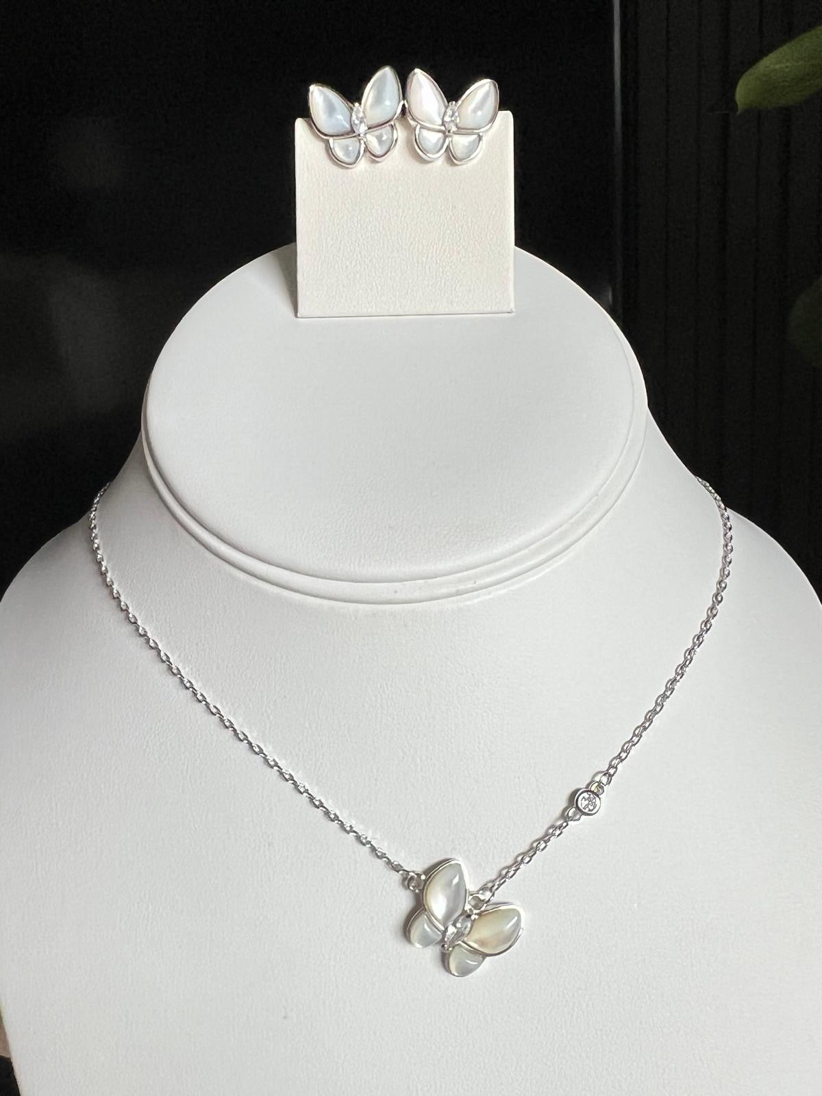 Silver butterfly Necklace🦋
