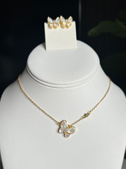 White butterfly Necklace🦋